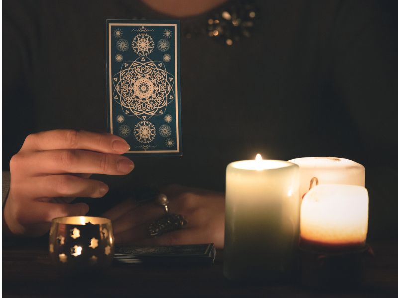 Wróżenie - tarot dla czarownic